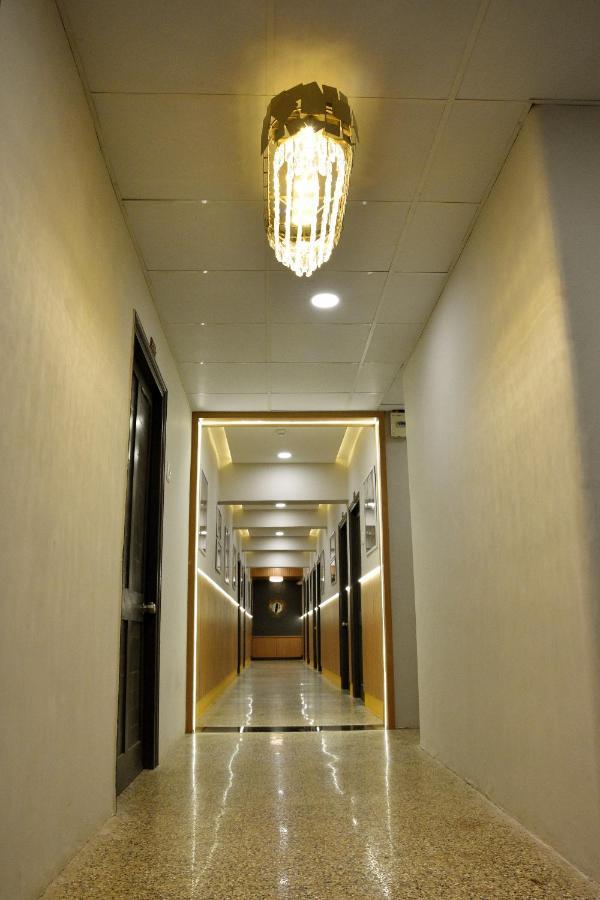 Prince Residency Club House Jamnagar Bagian luar foto