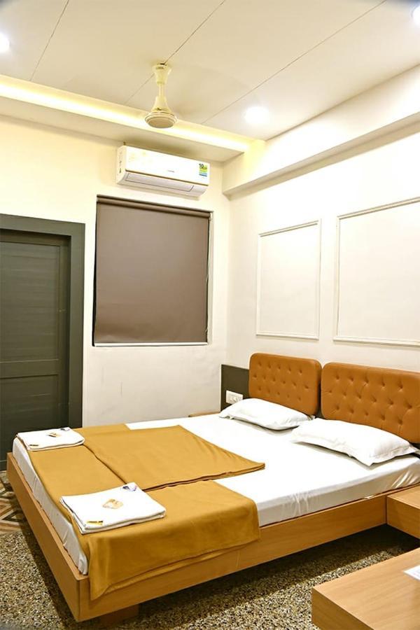 Prince Residency Club House Jamnagar Bagian luar foto